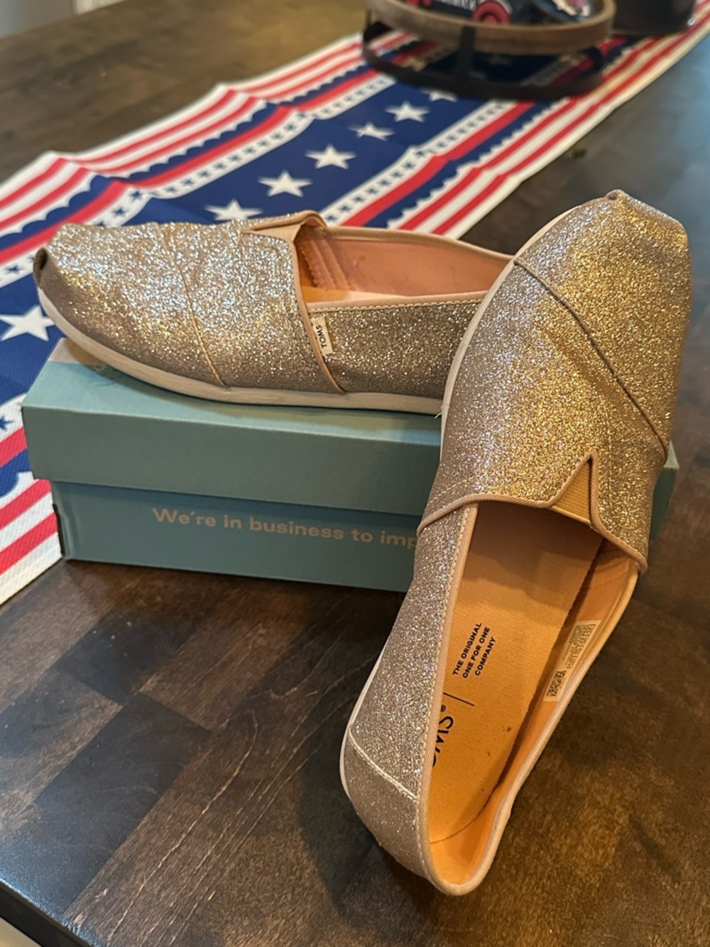 Toms Women's Glitter Slip-On Flats in Sparkling Gold Worn once